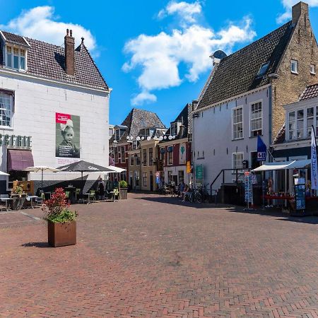 Beautiful Apartment In City Center Leeuwarden Esterno foto