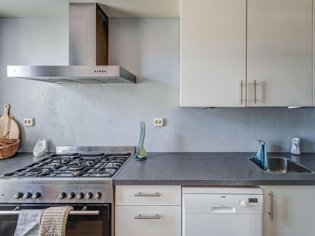 Beautiful Apartment In City Center Leeuwarden Esterno foto